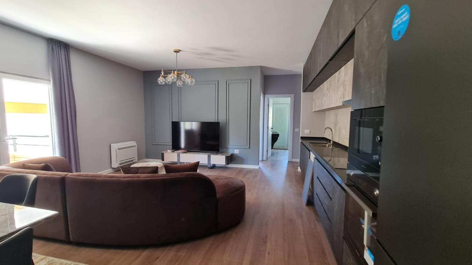 Apartament Land Tirana